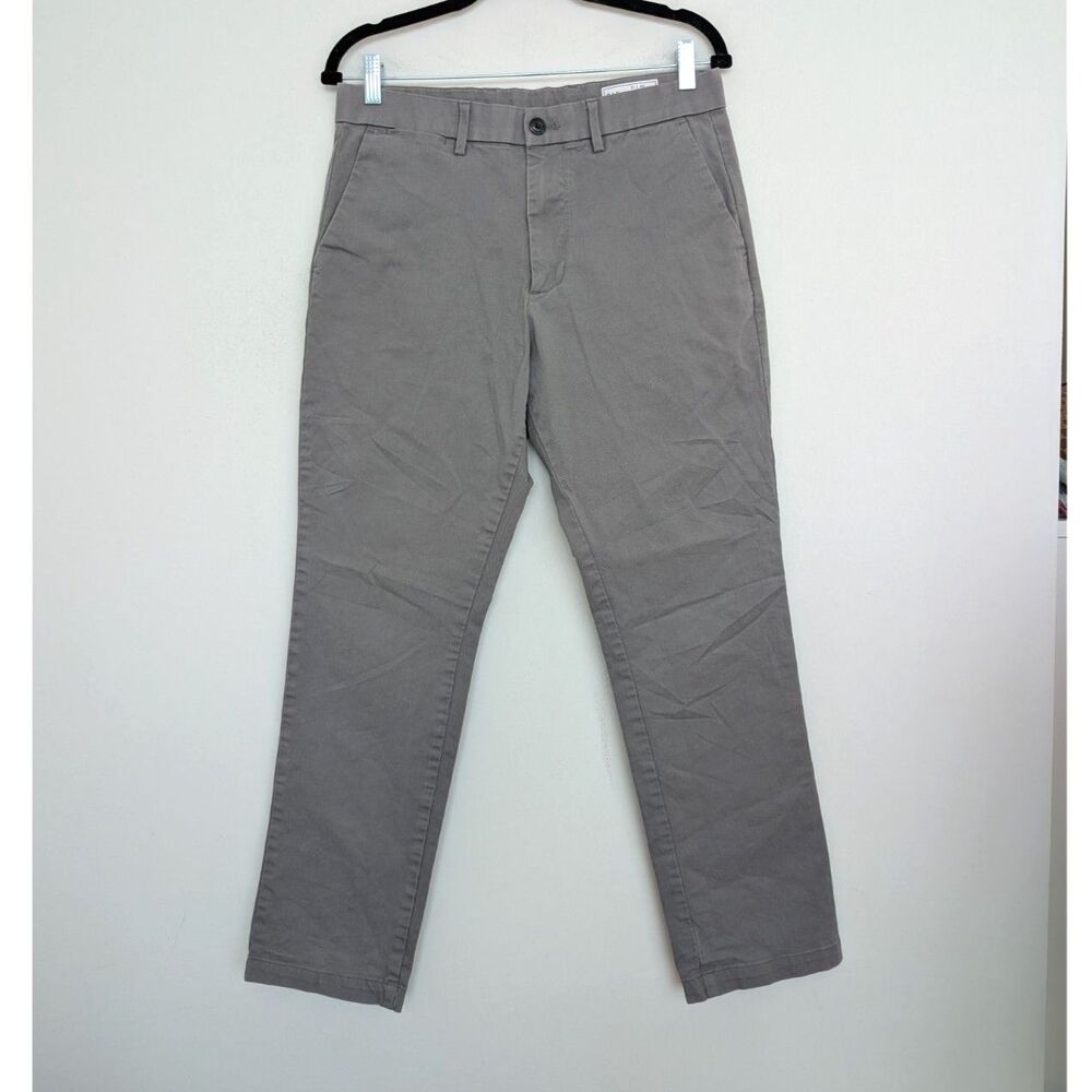 GAP Men's Straight Performance Regenerative Cotton Khaki Pant Pilot Gray 31x30